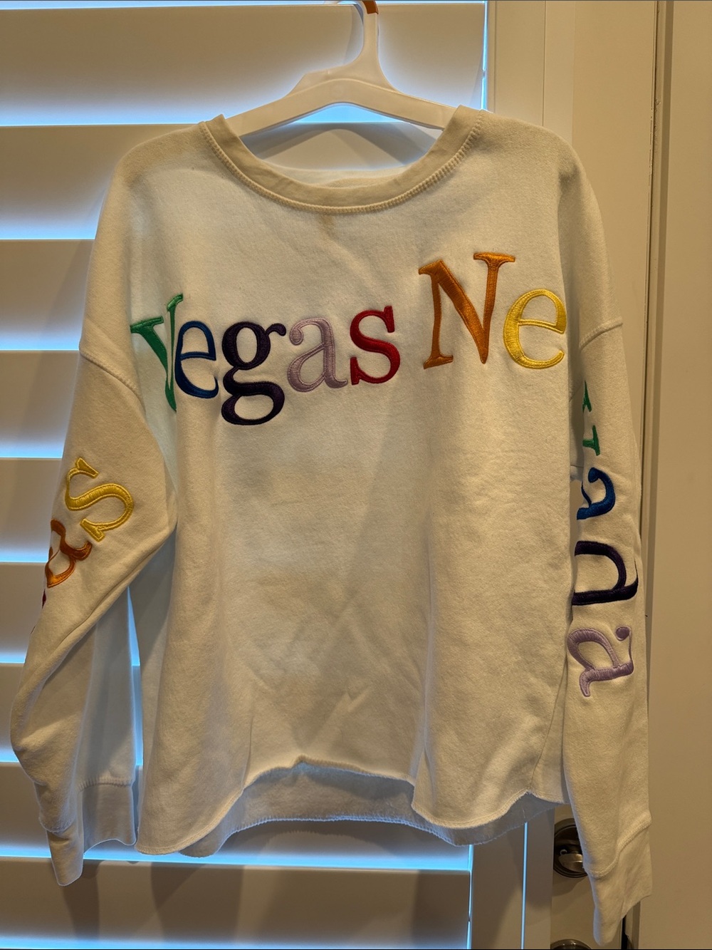 White Embroidered 'Vegas' Pullover Sweater - Multicolor Lettering